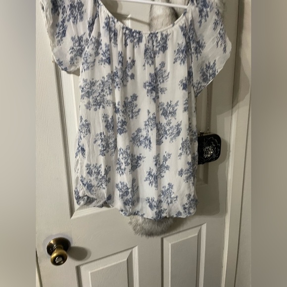 Gorgeous 100% Silk Summer Top Size Medium - Picture 2 of 11